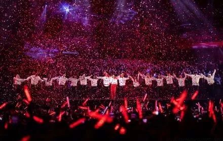 舞台的诗学 易烊千玺演唱会如何重塑“独角舞台剧”的视觉叙事